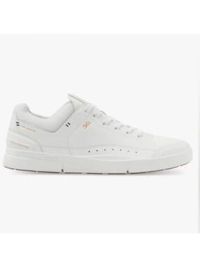 On The Roger Centre Court Sneakers